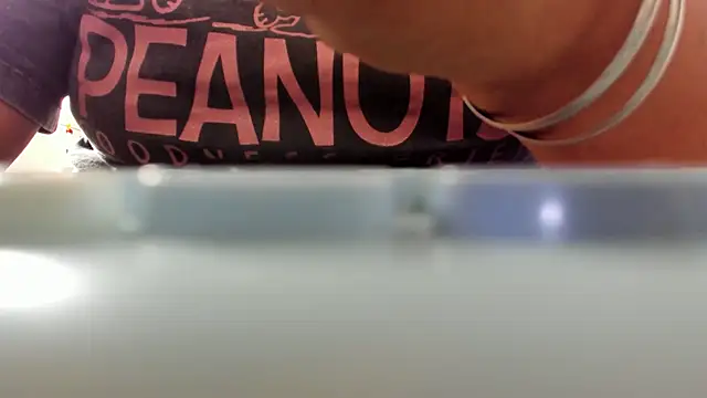 AndreaKinky online show from 10-28-25, 08:33