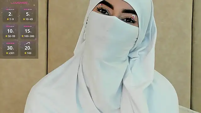  Zahiira  online show from 09-12-25, 11:43