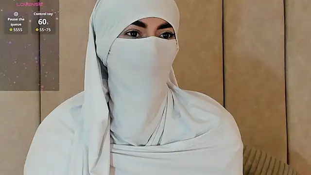  Zahiira  online show from 09-22-25, 11:56