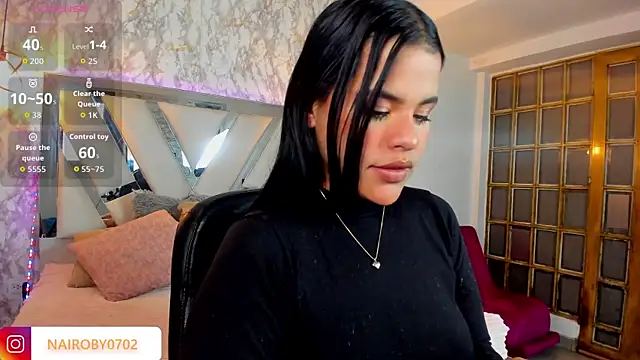 Aisha poweer online show from 10-21-25, 03:18