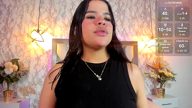 Aisha poweer online show from 11-25-25, 02:11