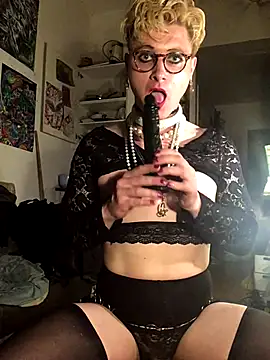 Snapshot of Sissy_Cindy_Whore chatting on 09-19-25, 05:57 Sissy Cindy Whore online show from 09-19-25, 05:57