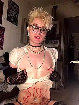 Snapshot of Sissy_Cindy_Whore chatting on 11-02-25, 12:24 Sissy Cindy Whore online show from 11-02-25, 12:24