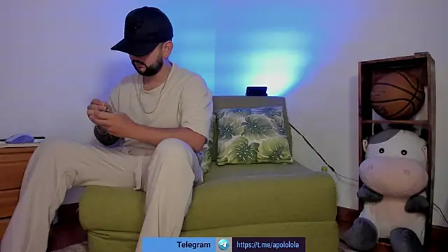 Snapshot of lola_n_apolo chatting on 10-06-25, 01:58 lola n apolo online show from 10-06-25, 01:58