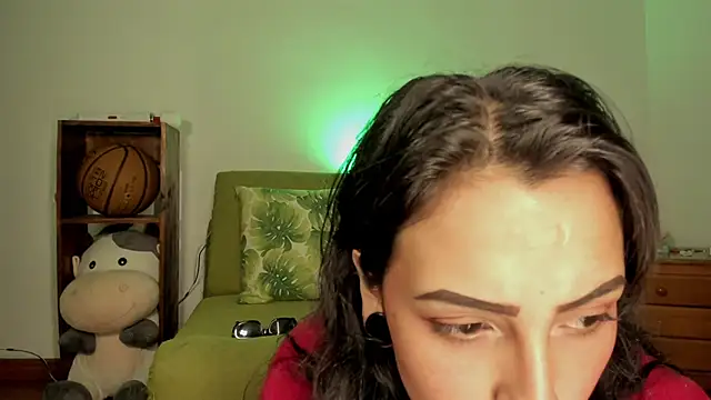 Snapshot of lola_n_apolo chatting on 10-13-25, 01:38 lola n apolo online show from 10-13-25, 01:38