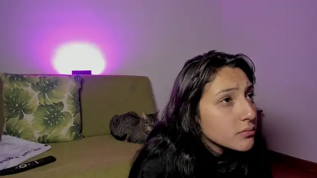 Snapshot of lola_n_apolo chatting on 10-14-25, 02:34 lola n apolo online show from 10-14-25, 02:34