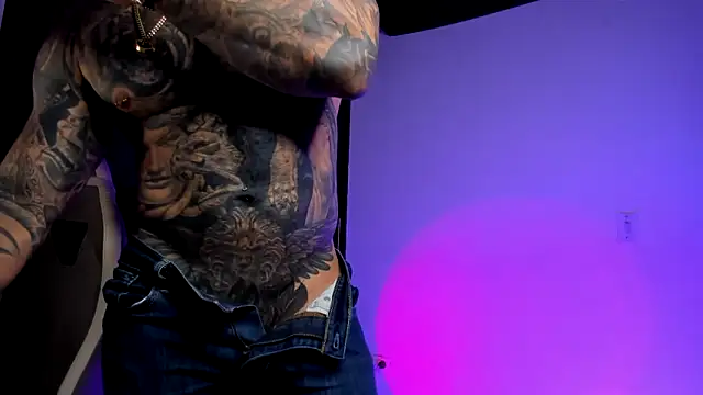 Snapshot of natevillage chatting on 10-03-25, 06:10 natevillage online show from 10-03-25, 06:10