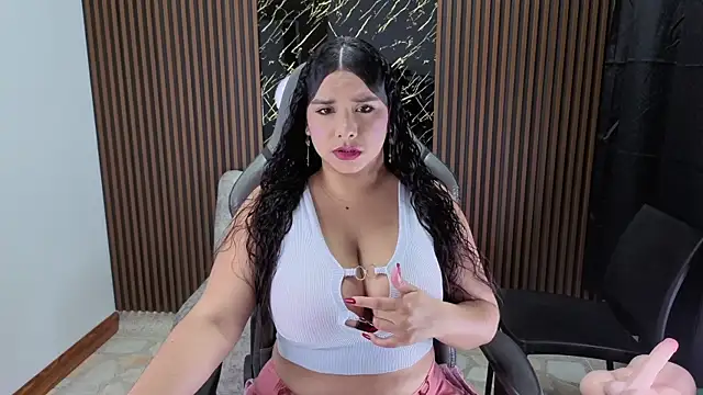 Emy topless online show from 11-11-25, 11:10