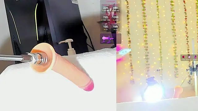 Kitty  Rose   online show from 12-17-25, 10:10