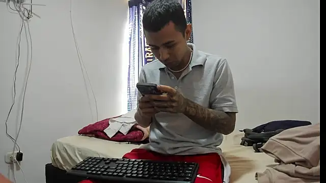  Logan Colton  online show from 12-19-25, 05:20