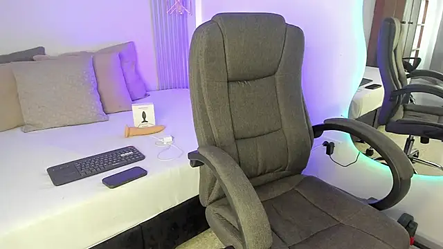 Snapshot of j_deex chatting on 10-03-25, 04:15 j deex online show from 10-03-25, 04:15