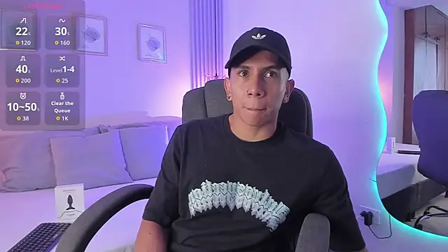 Snapshot of j_deex chatting on 10-14-25, 03:13 j deex online show from 10-14-25, 03:13