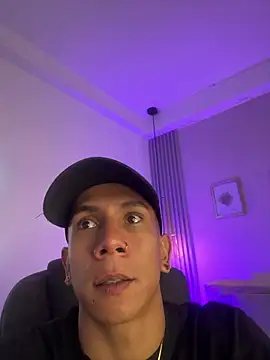 Snapshot of j_deex chatting on 10-15-25, 03:01 j deex online show from 10-15-25, 03:01