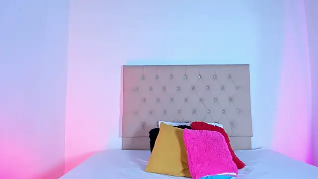 Zafiro  Brown online show from 11-02-25, 11:56