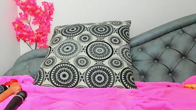 Snapshot of Dafne_Mel chatting on 09-13-25, 01:55 Dafne Mel online show from 09-13-25, 01:55