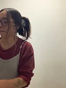 Snapshot of Dafne_Mel chatting on 09-23-25, 12:02 Dafne Mel online show from 09-23-25, 12:02