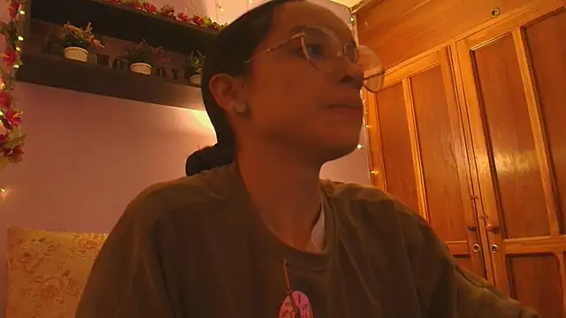 Snapshot of Dafne_Mel chatting on 11-05-25, 12:49 Dafne Mel online show from 11-05-25, 12:49