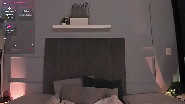 Sweet Janne  online show from 10-14-25, 07:03