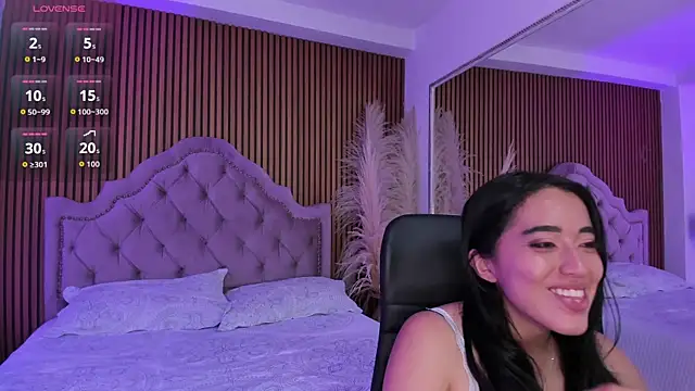 Snapshot of Starbutterflyy_ chatting on 02-12-26, 04:51 Starbutterflyy online show from 02-12-26, 04:51