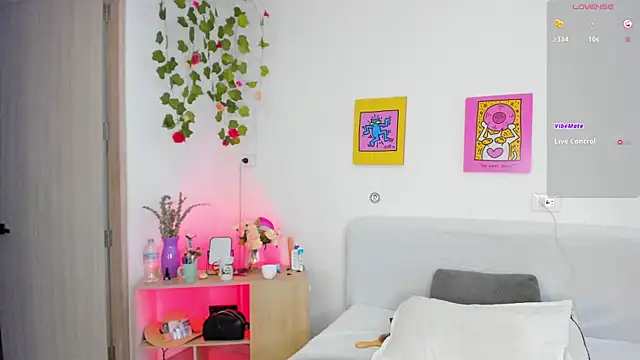 AprilAddams  online show from 09-13-25, 09:25