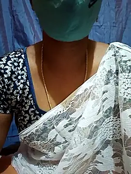 Snapshot of Tamil_Mohini chatting on 02-05-26, 06:40 Tamil Mohini online show from 02-05-26, 06:40