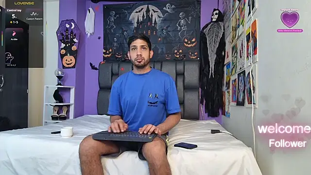 ashtoncooperr online show from 10-27-25, 07:07