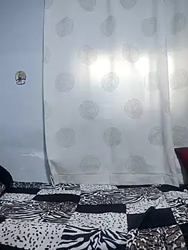 Snapshot of linakhalifa chatting on 10-11-25, 02:59 linakhalifa online show from 10-11-25, 02:59