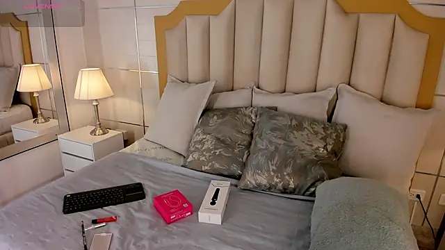 MaddieParker online show from 11-27-25, 07:49