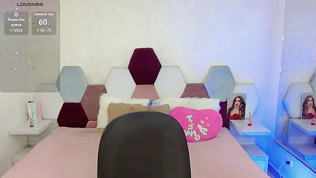 kushina uzumaki75 online show from 12-21-25, 04:08