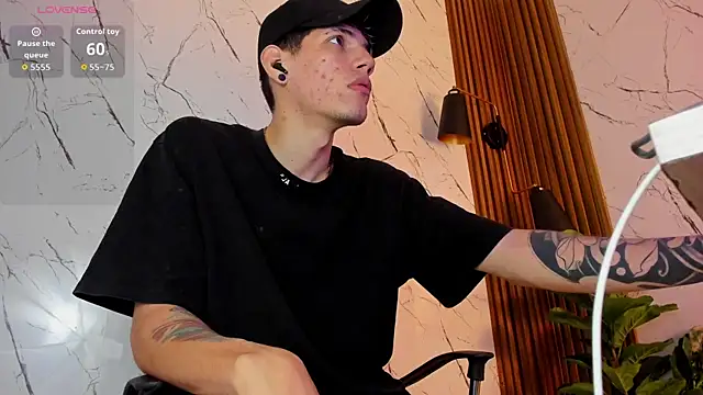 david huge online show from 11-24-25, 01:38