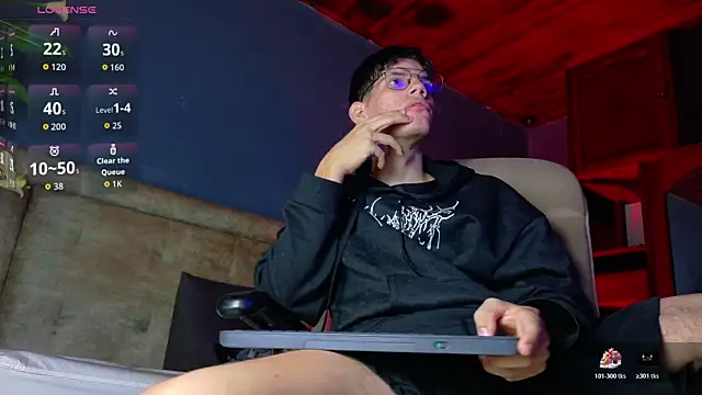 Snapshot of david_huge chatting on 01-12-26, 02:17 david huge online show from 01-12-26, 02:17