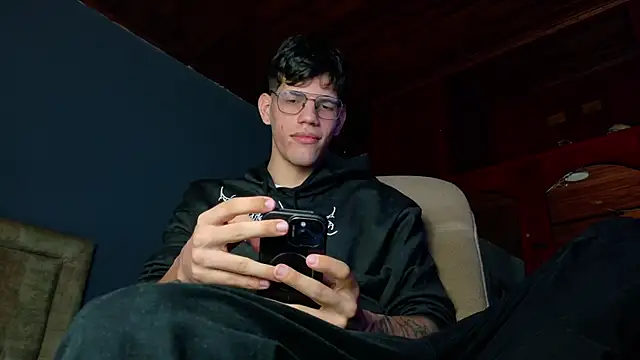 Snapshot of david_huge chatting on 02-06-26, 05:56 david huge online show from 02-06-26, 05:56