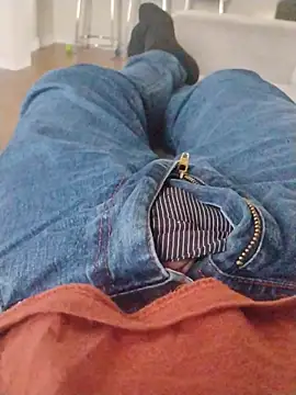 LeoMaduroSP online show from 11-17-25, 08:47