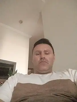 LeoMaduroSP online show from 12-01-25, 06:24