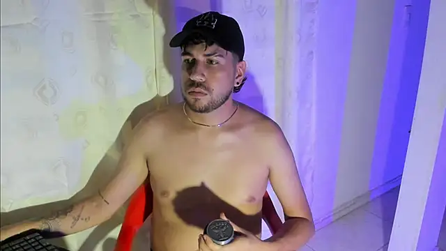 alehot223 online show from 12-16-25, 01:10