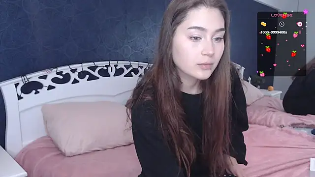 Lili Luuu online show from 10-01-25, 09:32