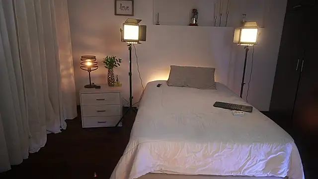 ximena cortez 03 online show from 02-13-26, 11:01