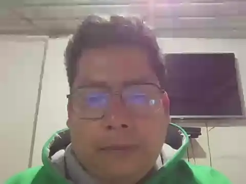 Snapshot of Napoleon246 chatting on 10-05-25, 11:24 Napoleon246 online show from 10-05-25, 11:24