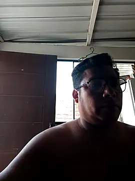 Snapshot of Napoleon246 chatting on 10-19-25, 04:29 Napoleon246 online show from 10-19-25, 04:29