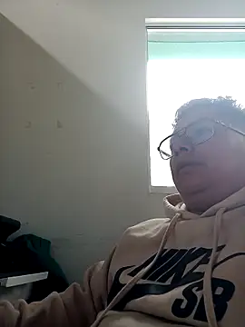 Snapshot of Napoleon246 chatting on 10-24-25, 02:02 Napoleon246 online show from 10-24-25, 02:02