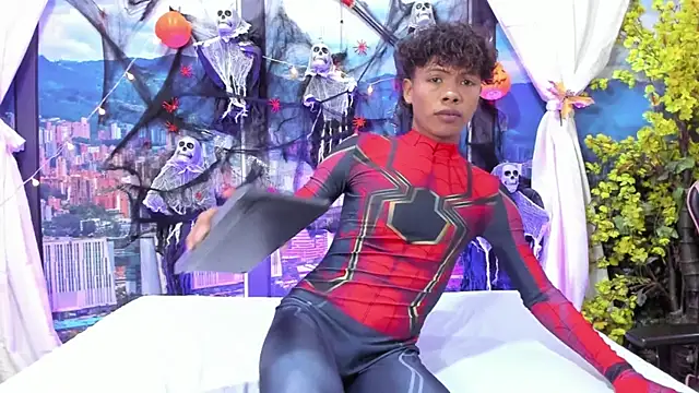 MilthonDelis online show from 10-21-25, 03:40