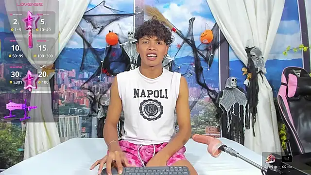 MilthonDelis online show from 10-25-25, 03:14