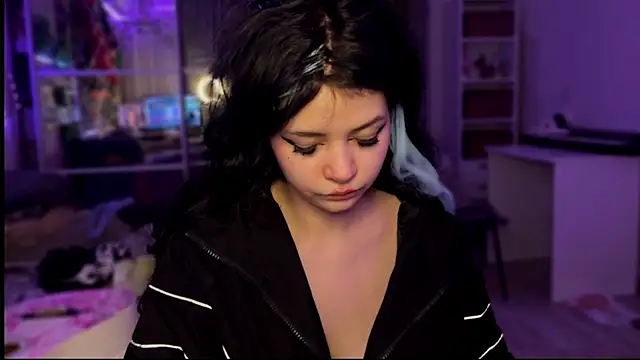 nikoli naw online show from 11-13-25, 05:01