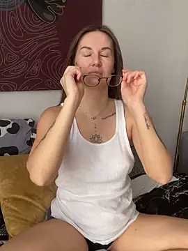 ElizabetBlack online show from 03-18-26, 07:44