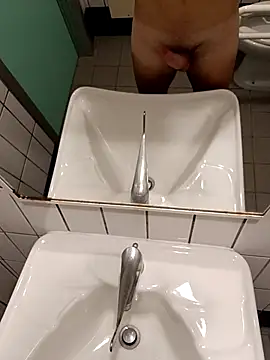 Snapshot of losteccafisso chatting on 01-19-26, 01:04 losteccafisso online show from 01-19-26, 01:04