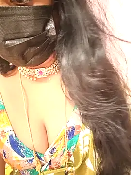 Snapshot of sana-99 chatting on 10-24-25, 05:59 sana-99 online show from 10-24-25, 05:59