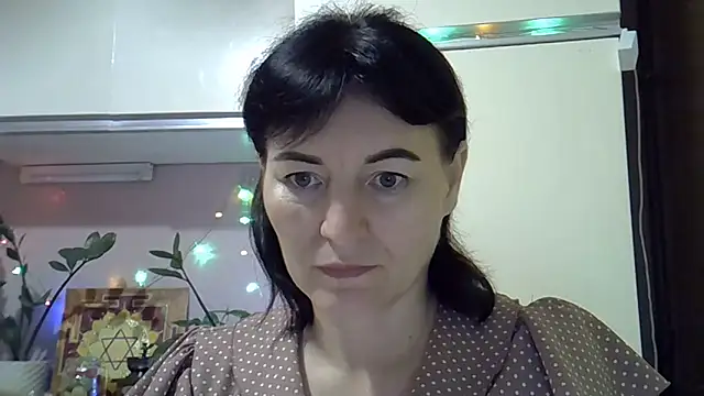 Krystal 82 online show from 09-24-25, 06:33