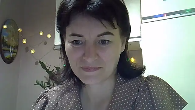 Krystal 82 online show from 10-05-25, 07:12