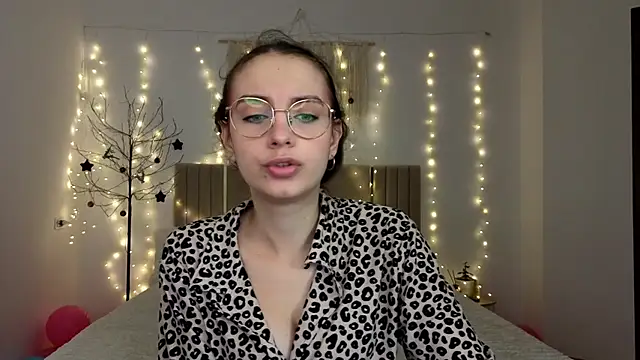 Real cutie1 online show from 01-07-26, 01:57