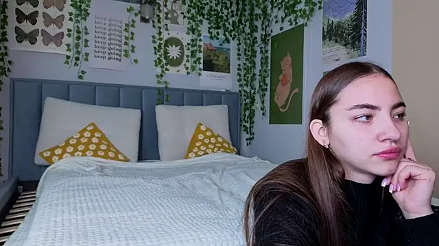 Snapshot of Ashley_Pierce chatting on 10-06-25, 04:10 Ashley Pierce online show from 10-06-25, 04:10